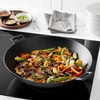 Öntöttvas wok 36.6cm