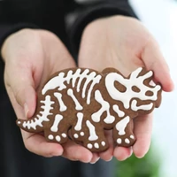 3D TRICERATOPS süteménykiszúró