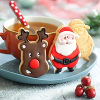 Mikulás, rénszarvas süteménykiszúró 2 darab