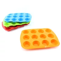 Szilikon kosárka-muffin-forma 12 részes