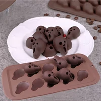 Koponya bonbon forma