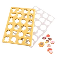 Vegyes sütemény kiszúrórács 24 darabos