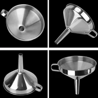 Rozsdamentes tölcsér 10 cm