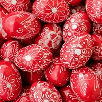 Húsvéti kézműves fa tojás (1 darab)