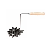 Rózsafánk készítő