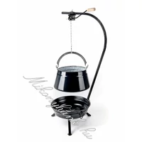 Tekerős fekete tűzteres állvány