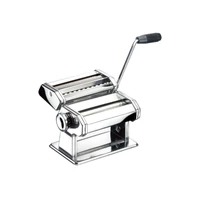 Tészta nyújtó és vágó készülék